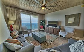 Sterling Breeze - Luxury Beach Front Condo